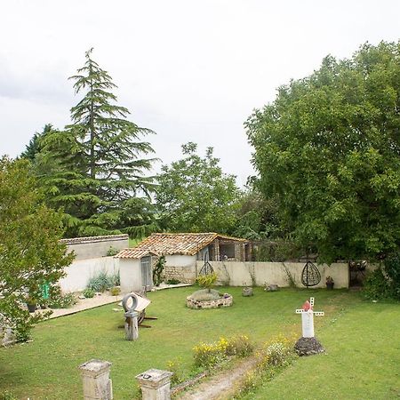 Le Charhido Bed and Breakfast Saint-Fort-sur-Gironde Eksteriør billede