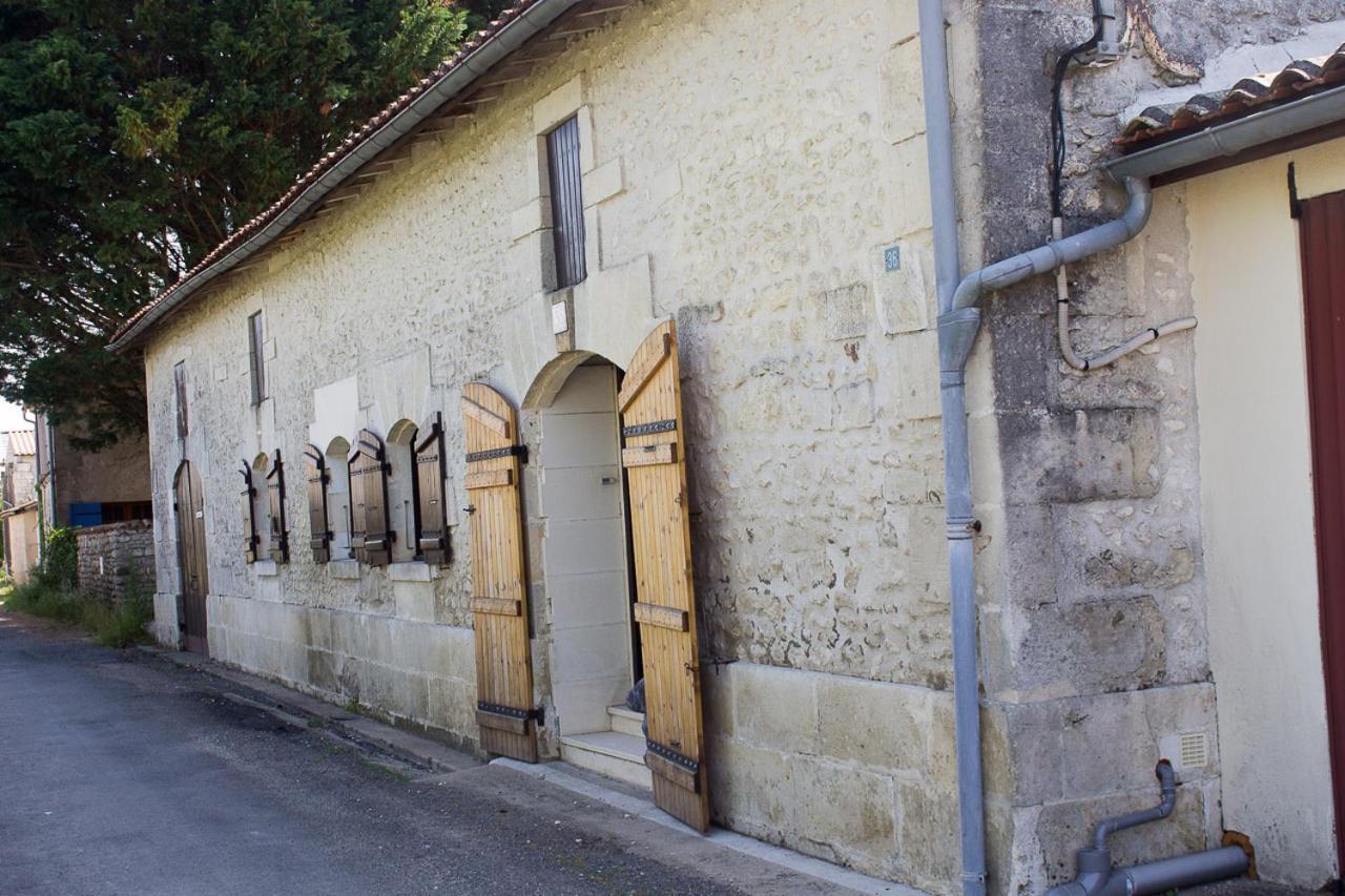 Le Charhido Bed and Breakfast Saint-Fort-sur-Gironde Eksteriør billede