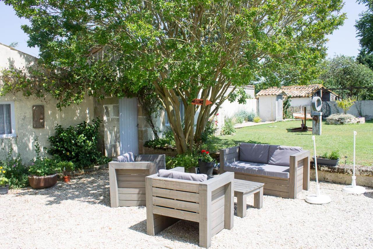 Le Charhido Bed and Breakfast Saint-Fort-sur-Gironde Eksteriør billede