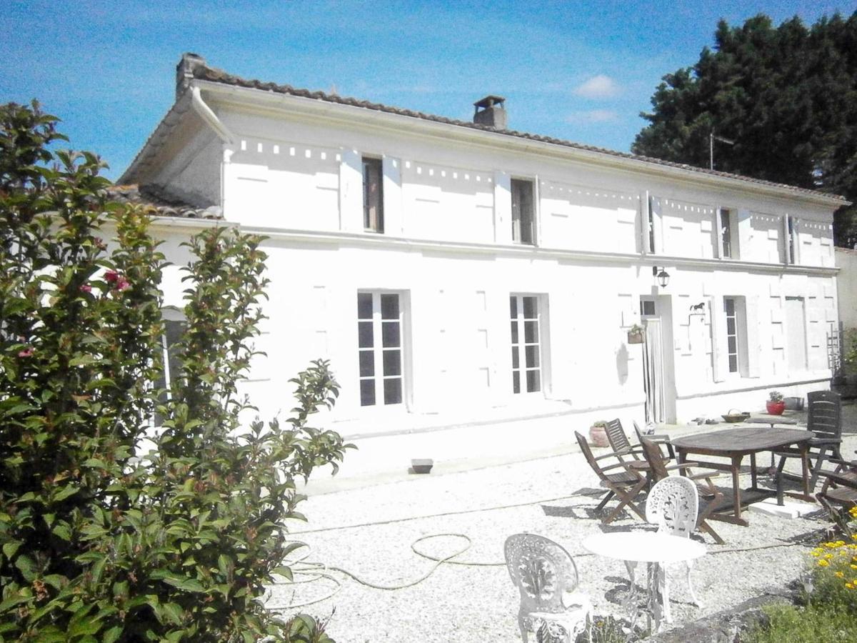 Le Charhido Bed and Breakfast Saint-Fort-sur-Gironde Eksteriør billede