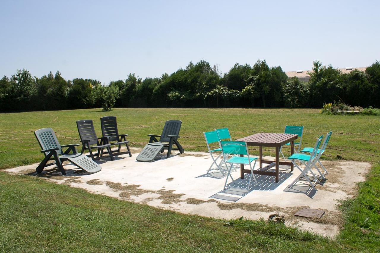 Le Charhido Bed and Breakfast Saint-Fort-sur-Gironde Eksteriør billede