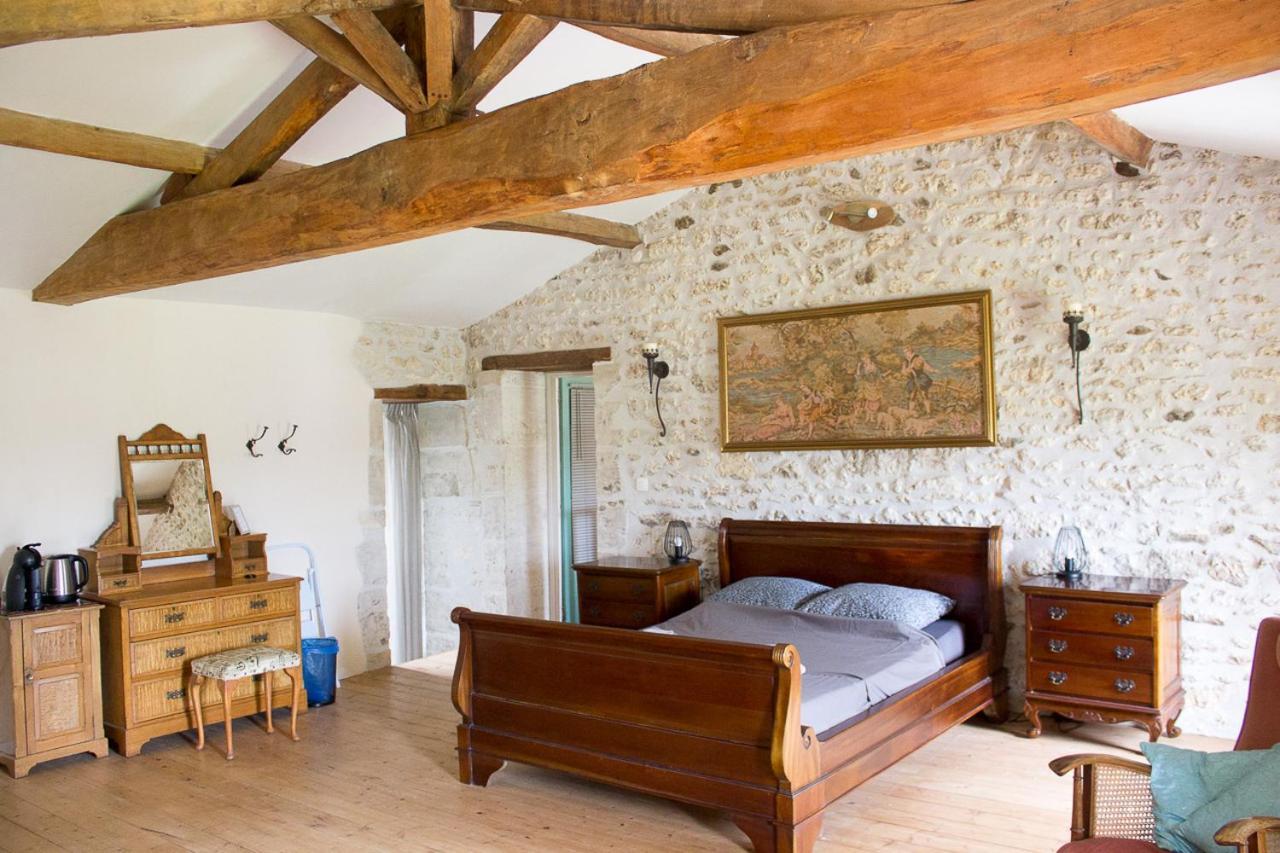 Le Charhido Bed and Breakfast Saint-Fort-sur-Gironde Eksteriør billede