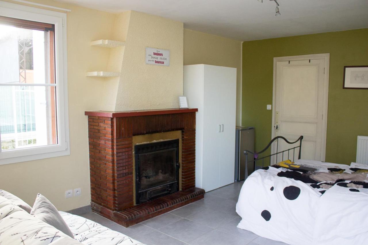 Le Charhido Bed and Breakfast Saint-Fort-sur-Gironde Eksteriør billede